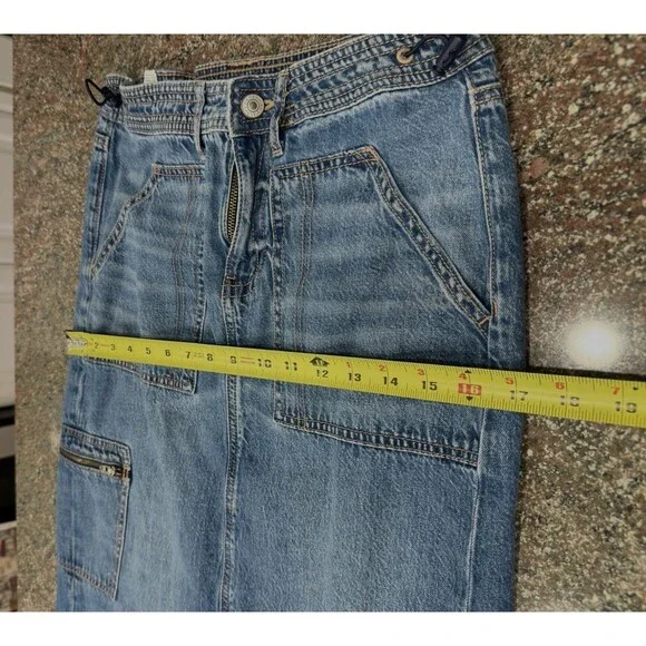 American Eagle Womens Low Rise Maxi Denim Skirt Size 2 Medium Wash Cargo Pocket - Picture 5 of 12